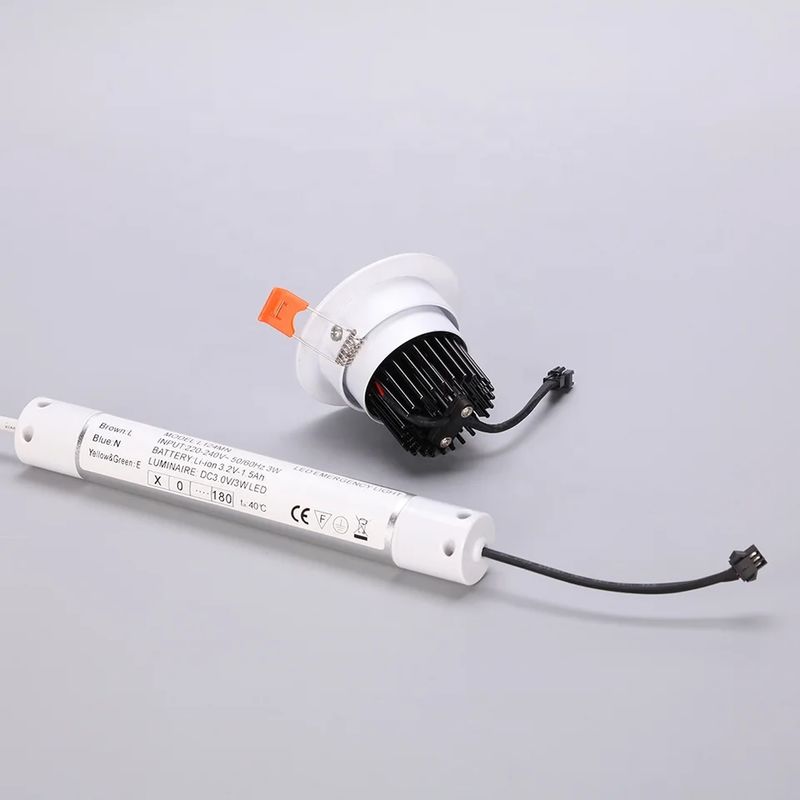 電池バックアップ付きの広温範囲商用天井緊急ライト COB LED 3W Ni-Cd 電池 L128N
