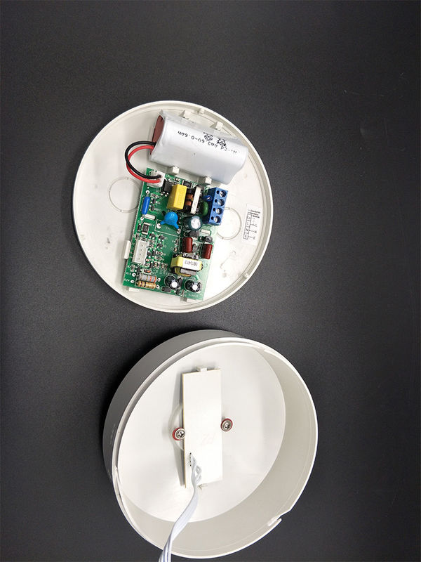 220V 240V 充電式LED非常用照明 5個SMD Ni-Cdバッテリー 3.6V 0.6Ah L114N